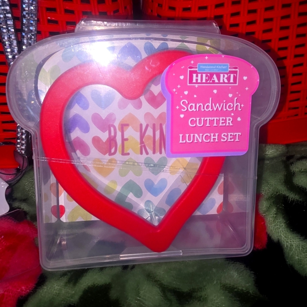 Valentine's day heart sandwich cutter pack